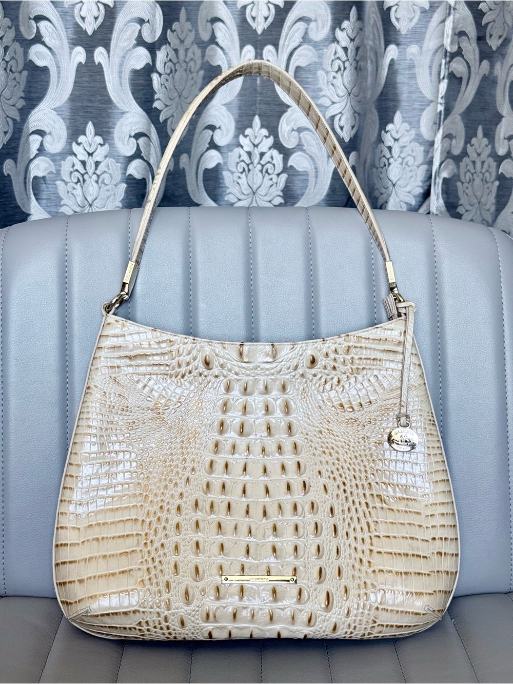 Brahmin NWOT Cream Croc-Embossed Shoulder Bag with Gold Hardware